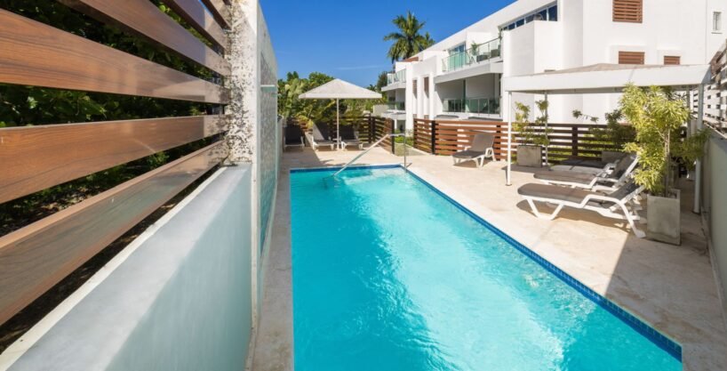 Luxury 3 Bedroom Apartment with Penthouse Suite